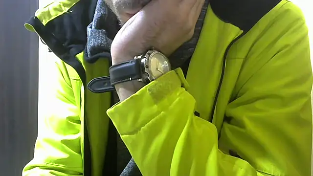 Snapshot of MakabulaAndrey chatting on October 29, 4:39 pm MakabulaAndrey online show from October 29, 4:39 pm