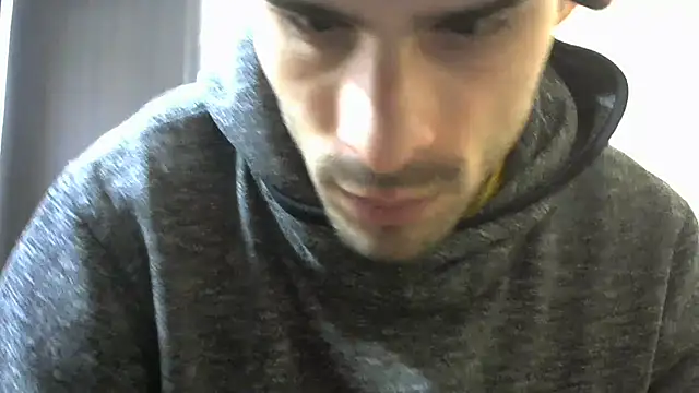 Snapshot of MakabulaAndrey chatting on November 15, 8:07 am MakabulaAndrey online show from November 15, 8:07 am