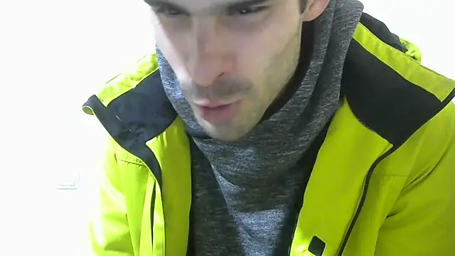 Snapshot of MakabulaAndrey chatting on October 21, 5:45 pm MakabulaAndrey online show from October 21, 5:45 pm