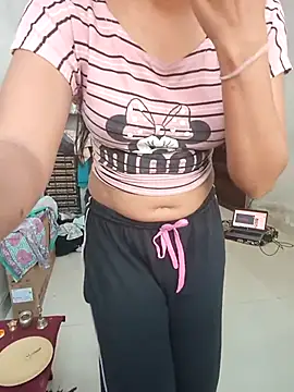 Snapshot of anshika0124 chatting on November 11, 4:51 am anshika0124 online show from November 11, 4:51 am