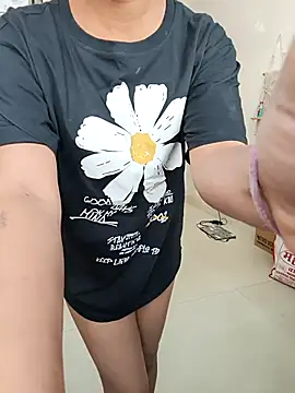 Snapshot of anshika0124 chatting on November 14, 5:11 am anshika0124 online show from November 14, 5:11 am