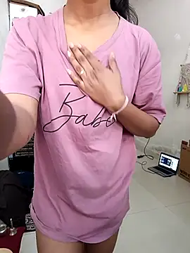 Snapshot of anshika0124 chatting on November 15, 5:11 am anshika0124 online show from November 15, 5:11 am