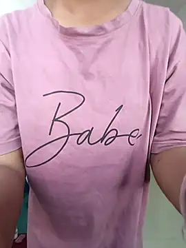 Snapshot of anshika0124 chatting on November 18, 4:49 am anshika0124 online show from November 18, 4:49 am