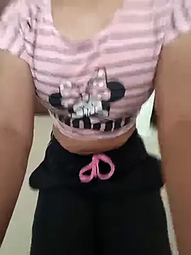 Snapshot of anshika0124 chatting on October 13, 4:47 am anshika0124 online show from October 13, 4:47 am