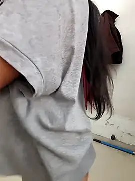 anshika0124 online show from December 23, 4:56 am