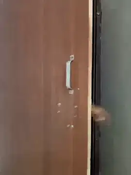 anshika0124 online show from February 9, 4:43 am