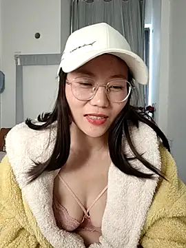 nini10052025 online show from December 3, 4:02 am