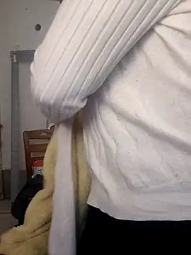 nini10052025 online show from February 9, 7:06 am