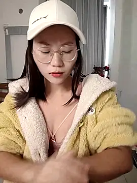 nini10052025 online show from December 2, 3:52 am