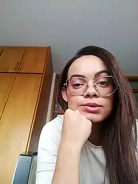 Snapshot of Mia_469 chatting on October 8, 8:53 pm Mia 469 online show from October 8, 8:53 pm