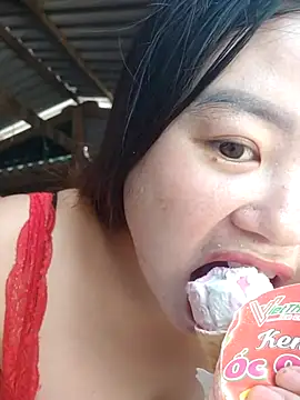 pi-pi-00 online show from October 13, 2:57 am