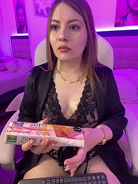 kattee adams online show from October 14, 1:12 pm
