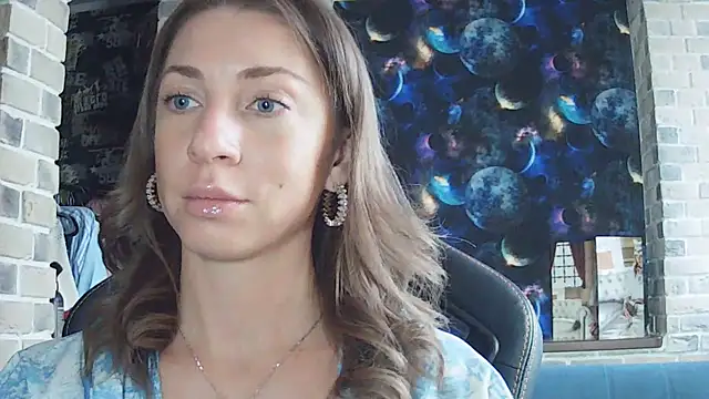 Snapshot of Xalirine chatting on February 19, 1:08 pm Xalirine online show from February 19, 1:08 pm