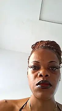 GlobeTrottieHottie1 online show from November 6, 1:15 pm