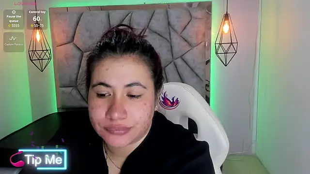 Addyy 02 online show from June 26, 6:03 pm
