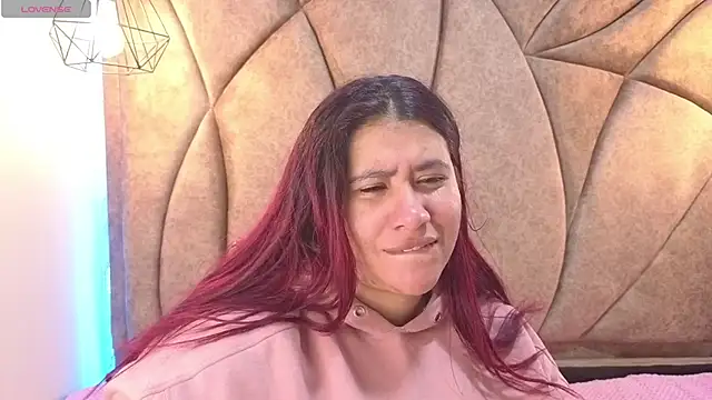 Snapshot of Addyy_02 chatting on February 5, 1:01 am Addyy 02 online show from February 5, 1:01 am