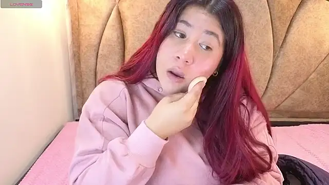 Snapshot of Addyy_02 chatting on February 4, 1:22 am Addyy 02 online show from February 4, 1:22 am