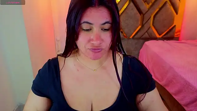 Snapshot of Addyy_02 chatting on February 26, 11:05 pm Addyy 02 online show from February 26, 11:05 pm