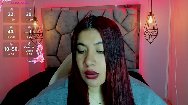 Addyy 02 online show from April 24, 2:19 pm