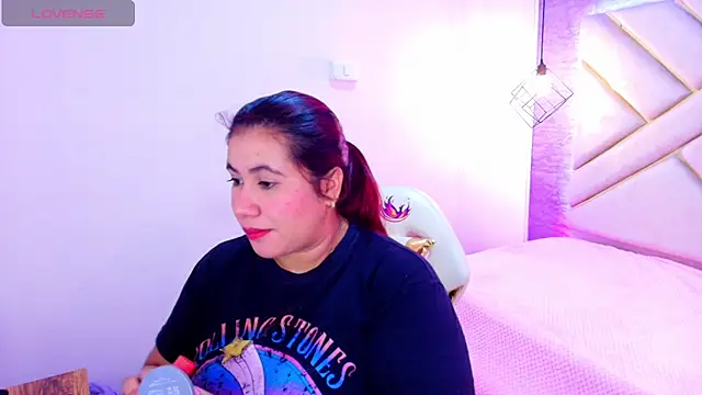 Addyy 02 online show from October 14, 11:44 am