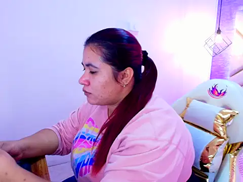 Addyy 02 online show from October 12, 11:44 am