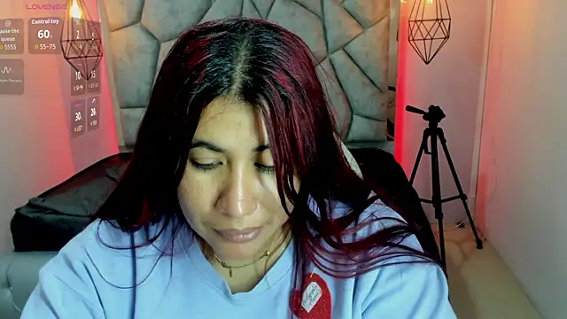 Addyy 02 online show from May 24, 7:14 pm