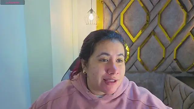 Snapshot of Addyy_02 chatting on December 19, 1:42 am Addyy 02 online show from December 19, 1:42 am