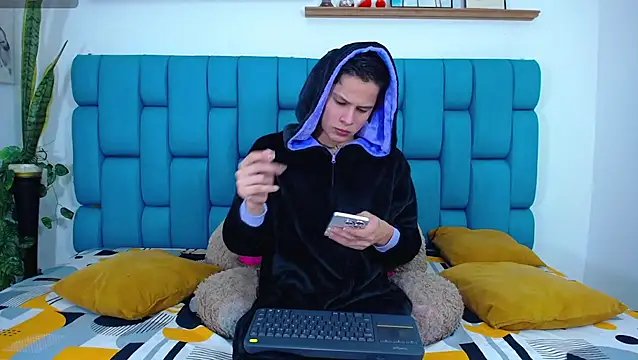 Brian hot online show from March 20, 10:16 am