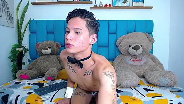 Brian hot online show from March 14, 8:37 pm