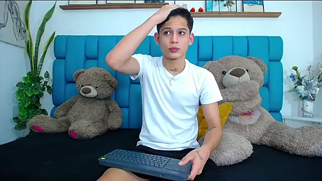 Brian hot online show from February 21, 11:12 am