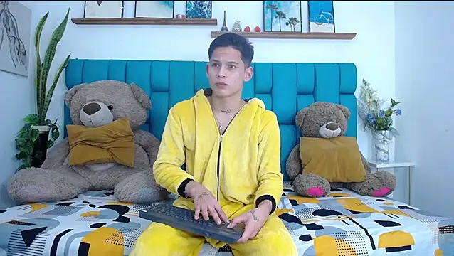 Brian hot online show from March 7, 11:27 am