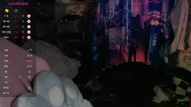 Snapshot of Dreamy_Red_Girl chatting on October 12, 5:58 pm Dreamy Red Girl online show from October 12, 5:58 pm