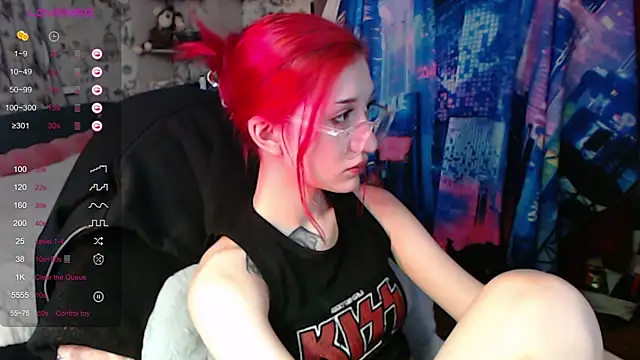 Snapshot of Dreamy_Red_Girl chatting on October 7, 5:36 pm Dreamy Red Girl online show from October 7, 5:36 pm