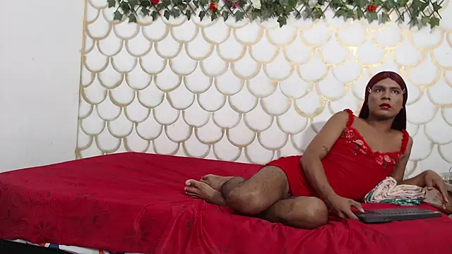 nahomy smiith online show from March 5, 5:15 am