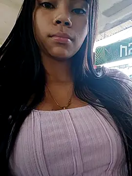 Snapshot of Ammyy_Wood_ chatting on October 12, 9:49 pm Ammyy Wood online show from October 12, 9:49 pm