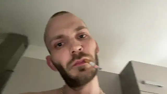 MolleDolle online show from March 25, 8:03 am