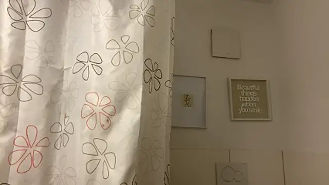 MolleDolle online show from March 18, 8:53 pm