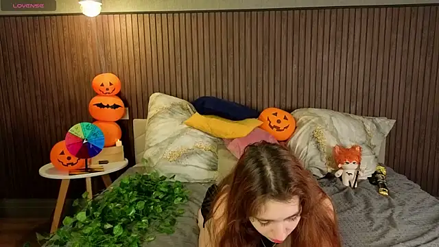 kitsun ne online show from November 3, 8:23 pm