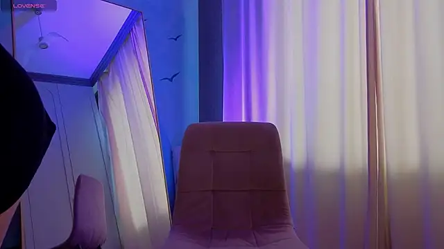 kitsun ne online show from April 14, 6:07 am