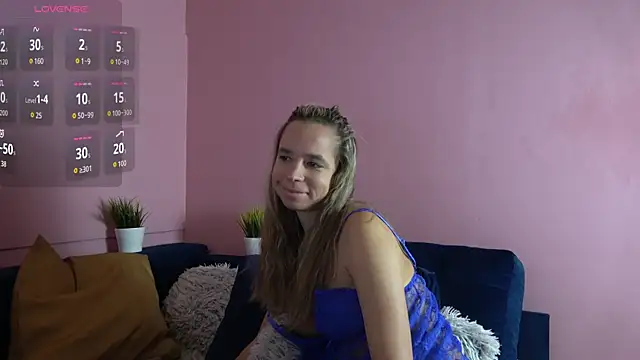 Elly Babe online show from December 2, 9:00 am