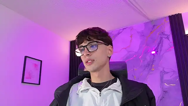 demianmoon online show from October 6, 3:24 pm