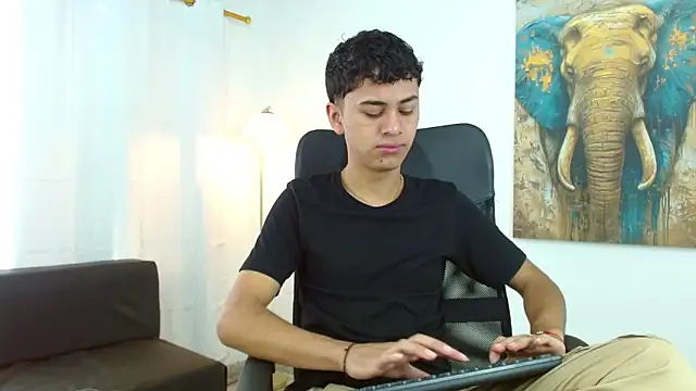 Alancum7 online show from November 29, 12:49 pm