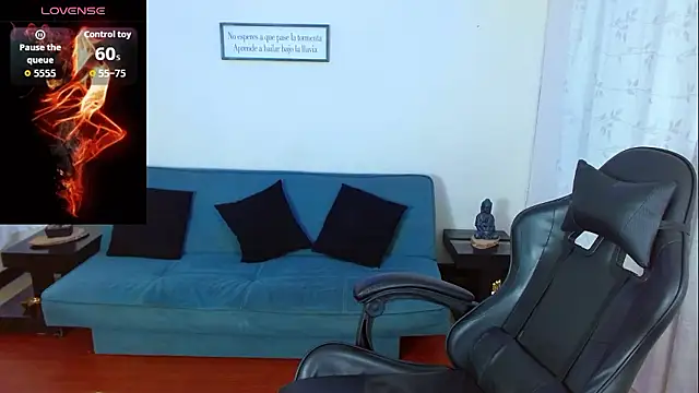 Snapshot of Alancum7 chatting on January 18, 12:52 pm Alancum7 online show from January 18, 12:52 pm