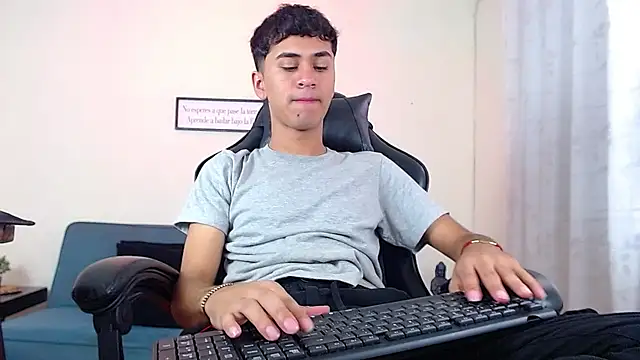 Alancum7 online show from March 20, 1:01 pm