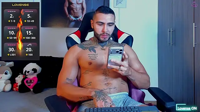 Danny Willson online show from April 11, 1:37 pm