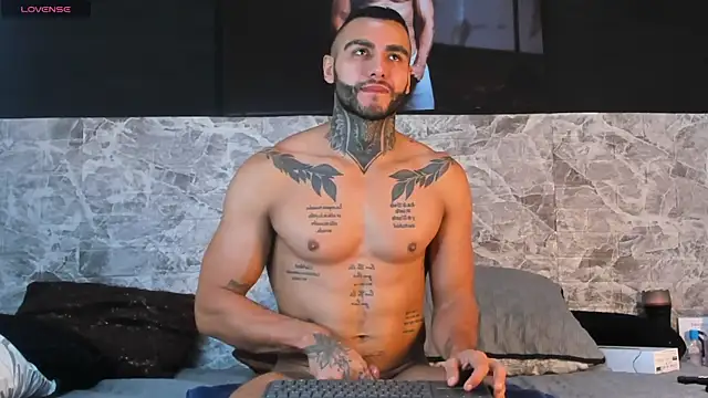 Danny Willson online show from October 25, 2:07 pm