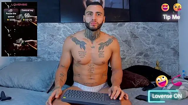 Danny Willson online show from November 4, 10:08 am