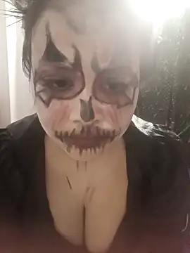 Beauty Queen Soniya online show from October 29, 2:27 pm