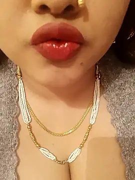 Beauty Queen Soniya online show from January 15, 12:41 pm