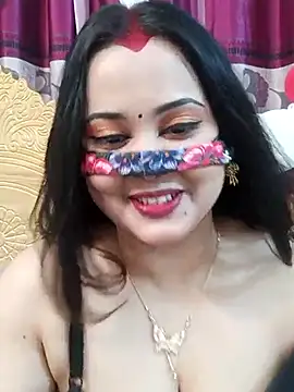 Beauty Queen Soniya online show from February 19, 3:42 pm
